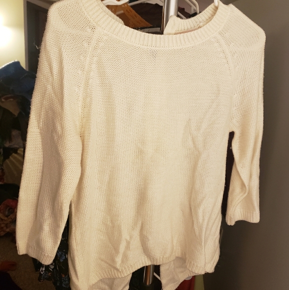 Sweater - Picture 1 of 2